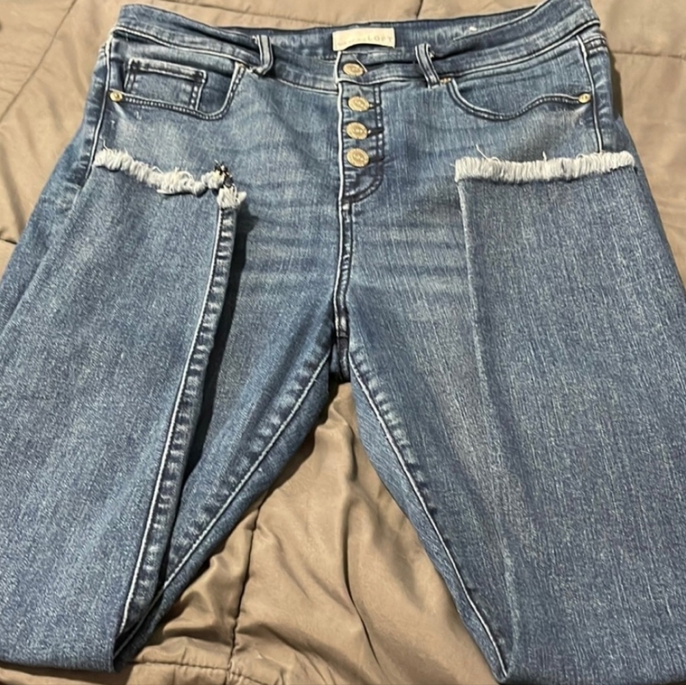 Distressed Jeans